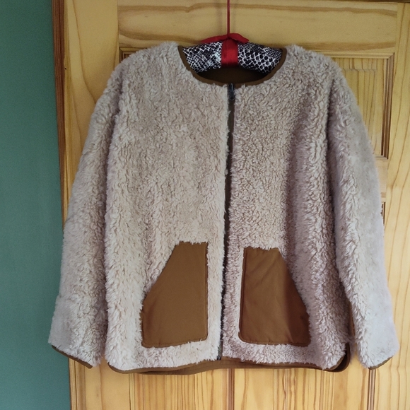 Arc Jacket by Sideline Reversible Teddy Natural Wool Shearling Mama Owl Mamaowl - Picture 2 of 5